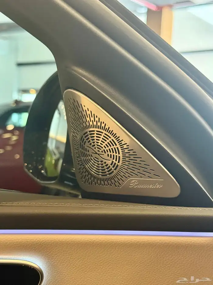 مرسيدس E200 2024 4