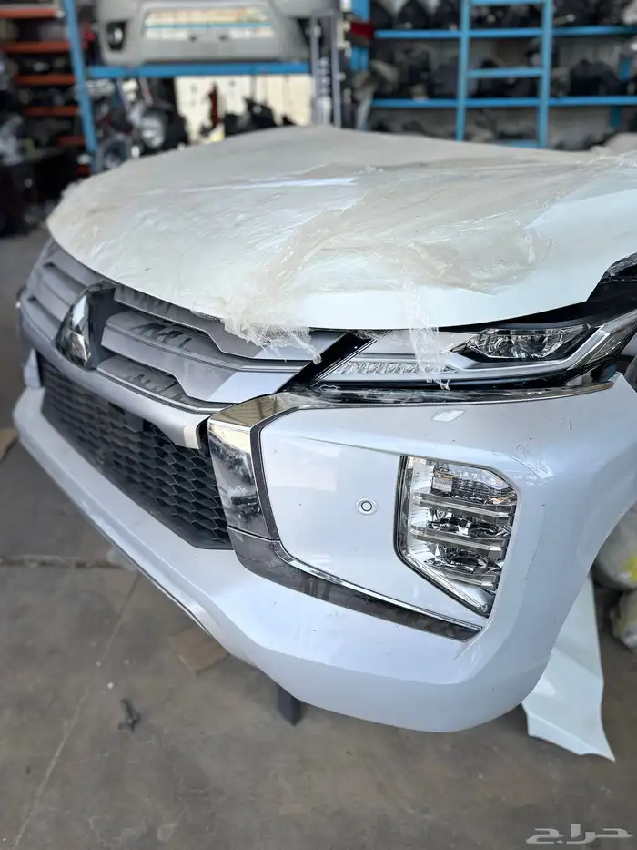 وجيهة ميستوبيشي مونتيرو من موديل 2021 الى 2025 1