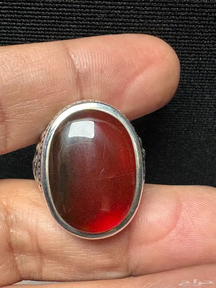 خاتم فضة عيار 990 صياغة عارف عقيق يماني احمر زجاجي مزعفر 1