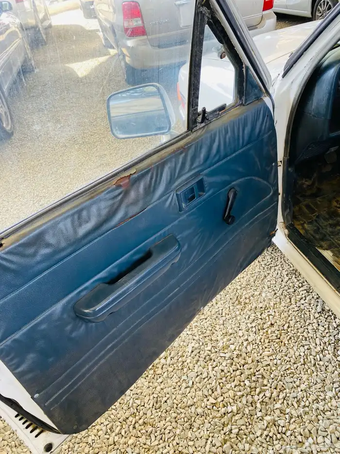 هايلوكس 1990 9