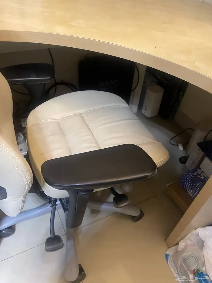 مكتب مع كرسي 2