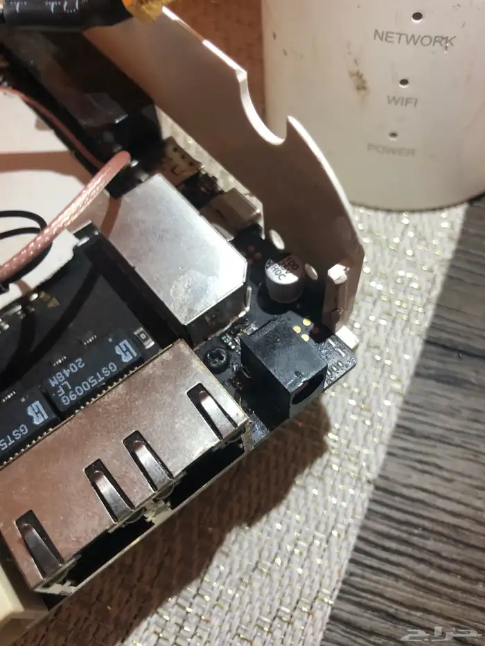 فك تشفير راوتر -zte-MC801a لتشغيل جميع الشرائح . 4