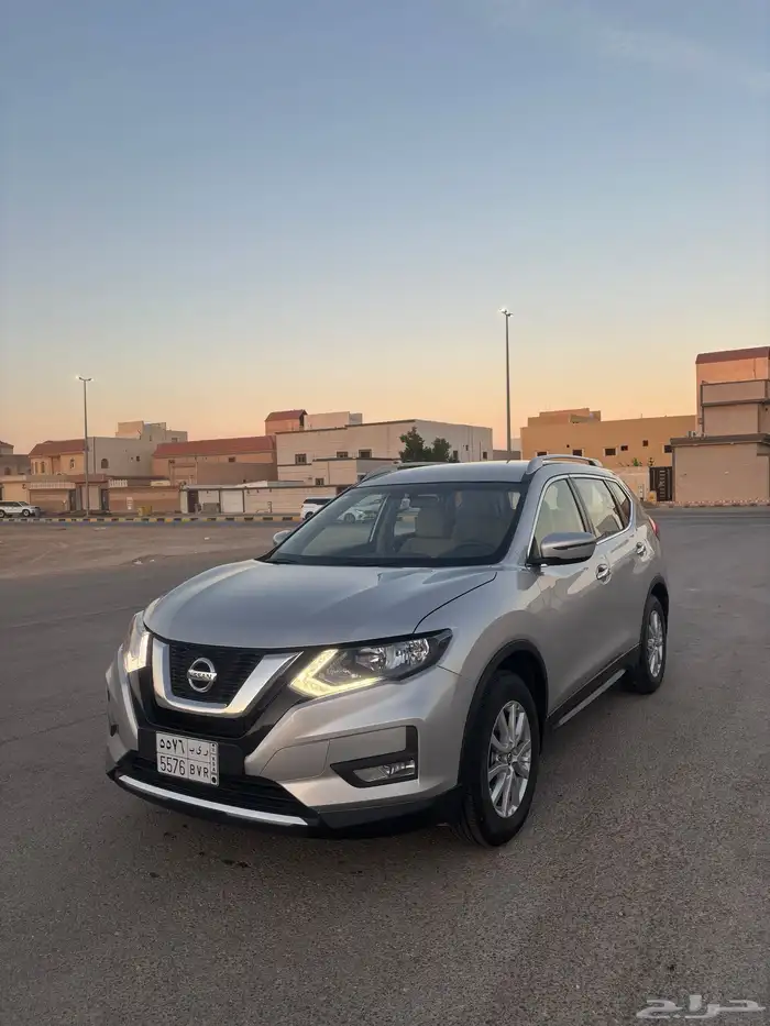 اكس تريل 2022 2