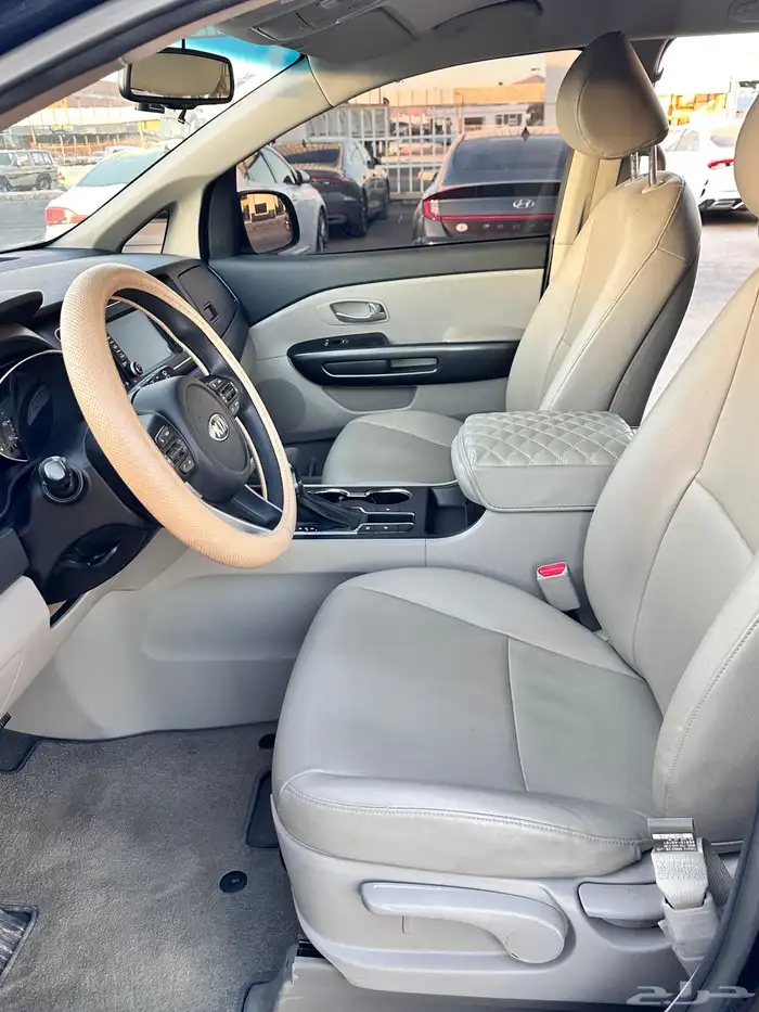 كيا كارنفال 2020 ديزل بطاقه جمركيه وارد كوريا 6