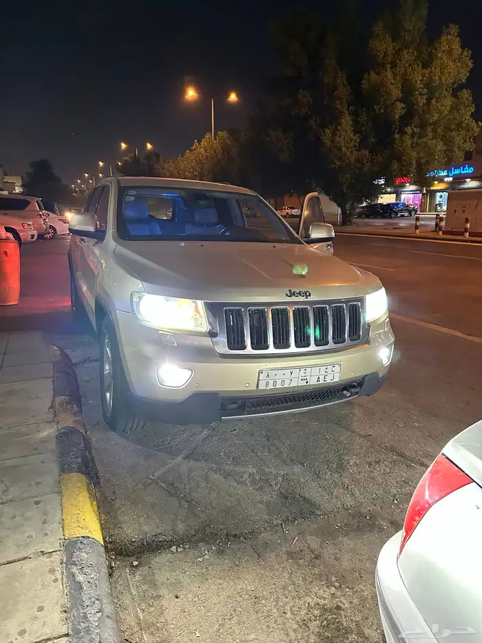 جيب جراند شيروكي 2011 5