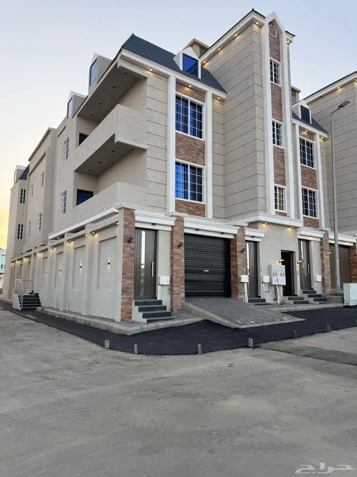 للبيع شقق سكنية فاخرة موقع مميز بحى المعارض بخميس مشيط 0