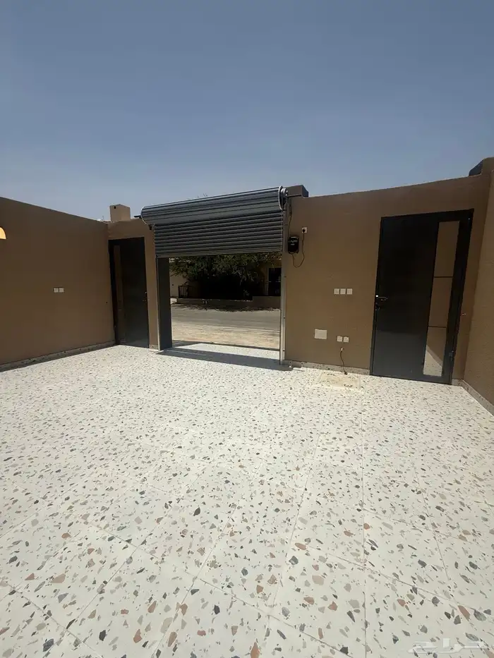للبيع دور أرضي بعماره دوين شمال التضامن خميس مشيط 550الف 4