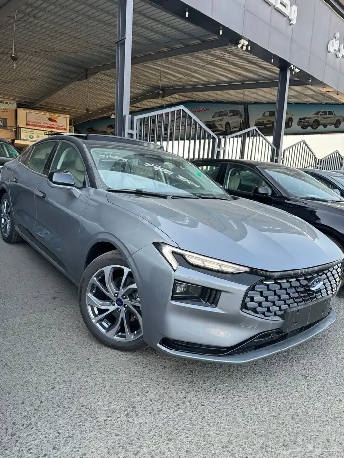 فورد تورس تيتانيوم فل كامل 2026 1