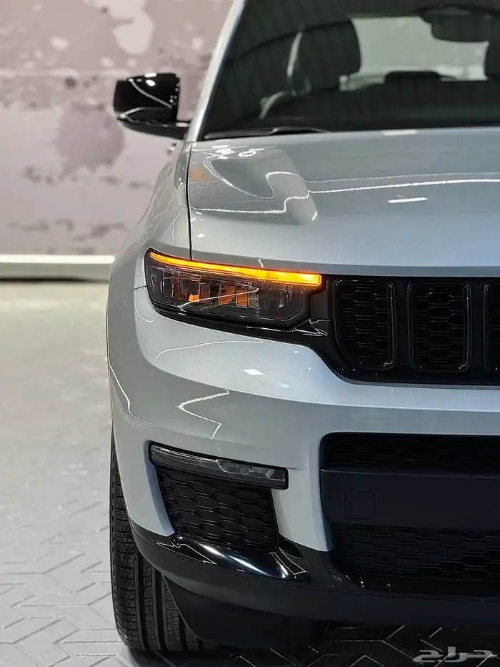 جيب jeep (اصفار) موديل 2023 3