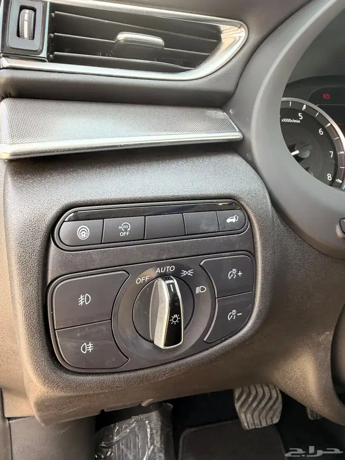 انفنتي QX50 اصفار 2023 12