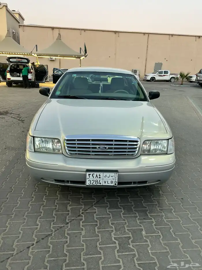 فورد كراون فكتوريا 2012 سمني داخلية هلوز 3