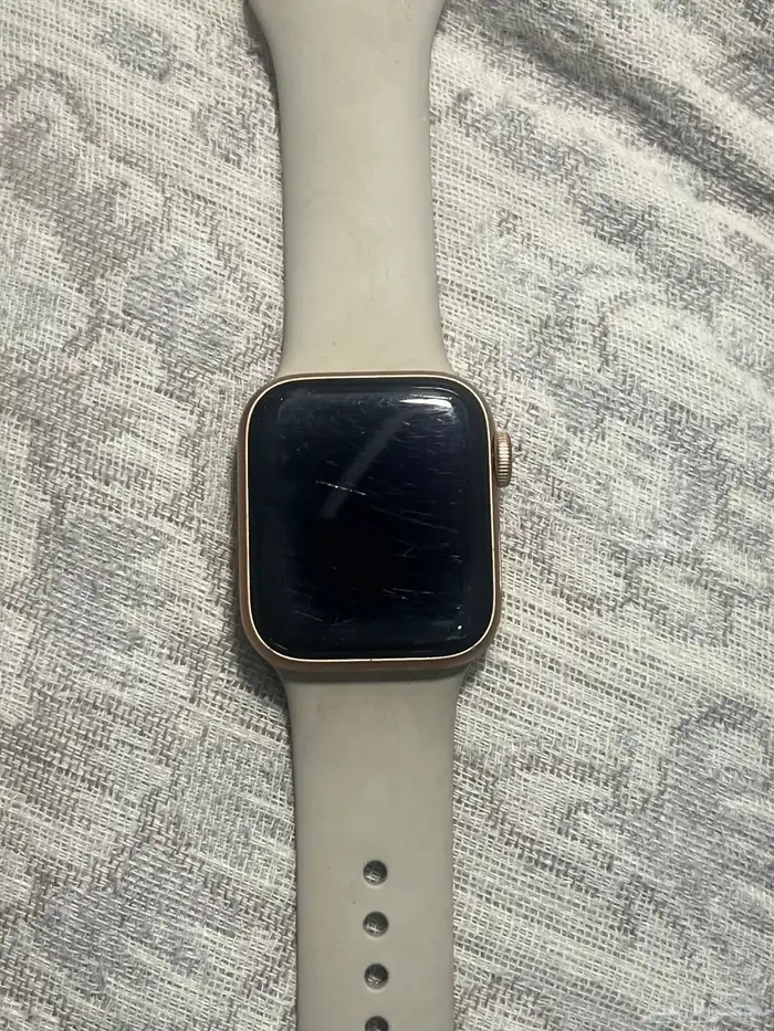 ساعة أبل نظييفة 1