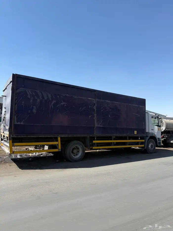 للبيع ميتسوبيشي لوري 2018 ممشى قليل 2