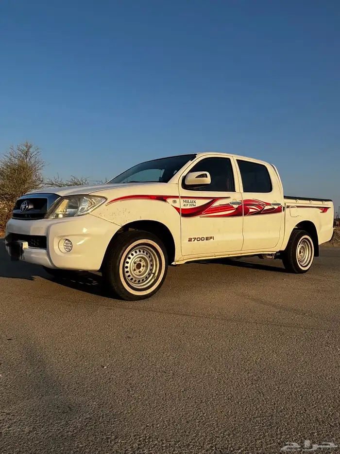 هايلوكس 2010 غمارتين للبيع 1