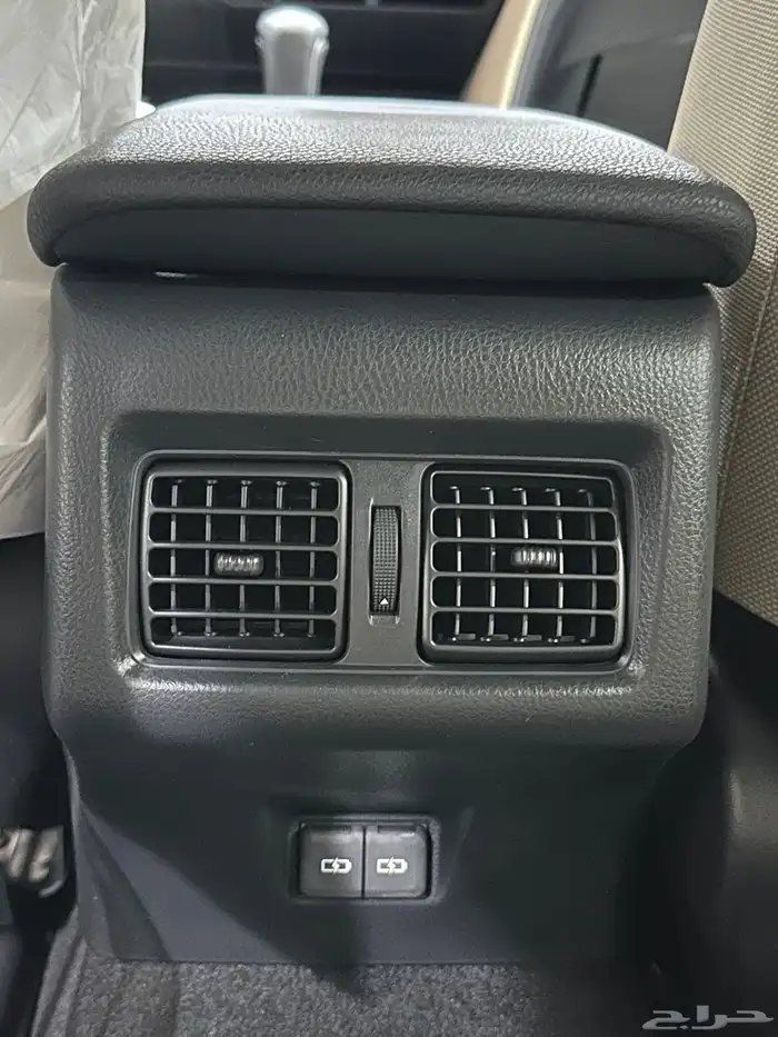 تويوتا كامري LE هايبرد ماكينه 2.5 موديل 2025 10