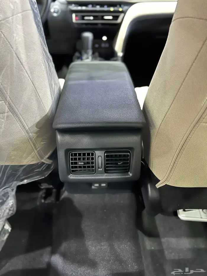 تويوتا كامري 2025 ستاندر سعودي اصفار صادر لوحات لون اسود 10