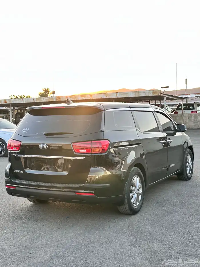 كيا كارنفال 2020 ديزل بطاقه جمركيه وارد كوريا 14