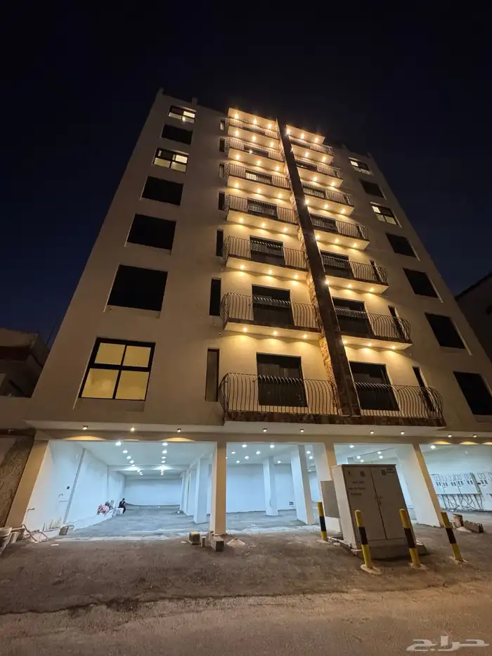 للبيع بأبها شقق تمليك علوي حي الاطلاله طريق السوده 0