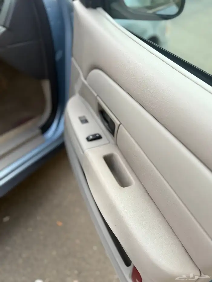 فورد فكتوريا 2011 نظيف 11