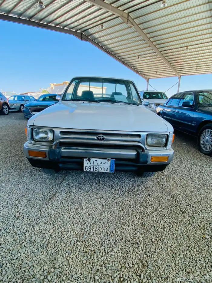 هايلوكس 1990 4