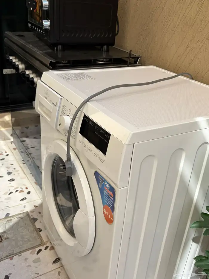 غسالة للبيع شبه نظيفه 1