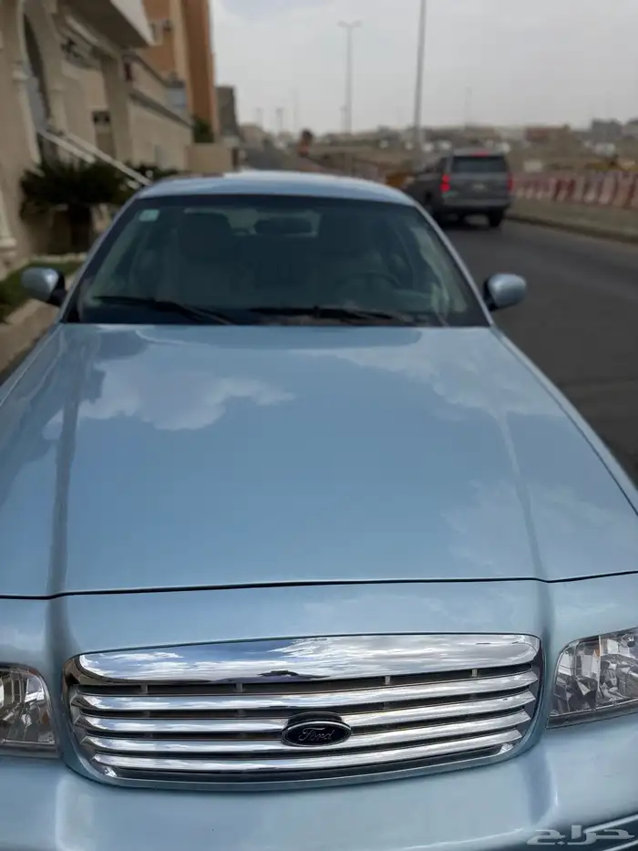 فورد فكتوريا 2011 نظيف 14