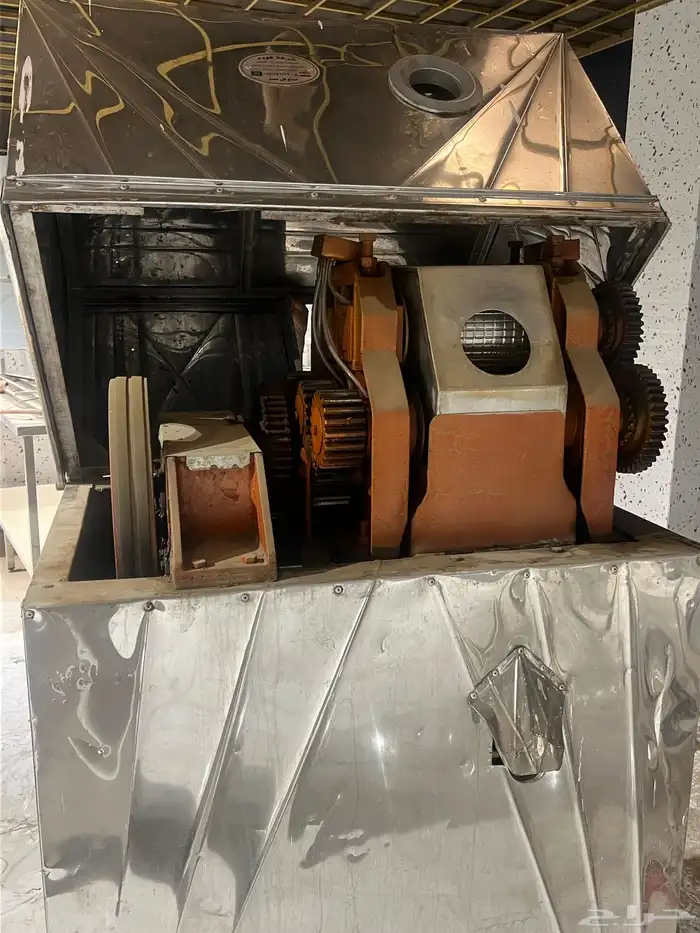 مكينة عصير قصب سكر المقاس 25 شبه جديد 1