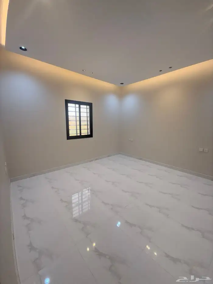 للبيع دور أرضي بعماره دوين شمال التضامن خميس مشيط 550الف 17