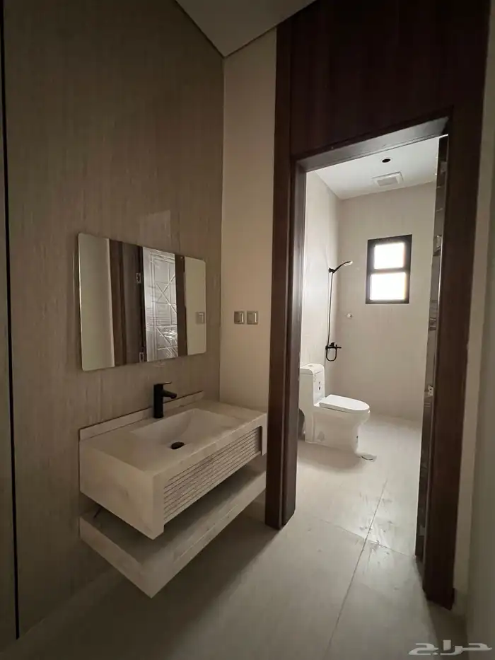 للبيع دور جديد شغل ممتاز للغاية بالعوينة المربع الذهبي 15