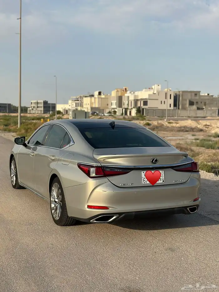 لكزس ES350 2019 فل كامل DD 17