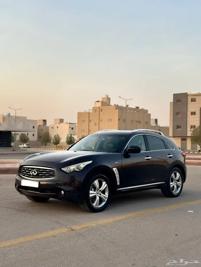 انفنتي fx35فل كامل 2010 7