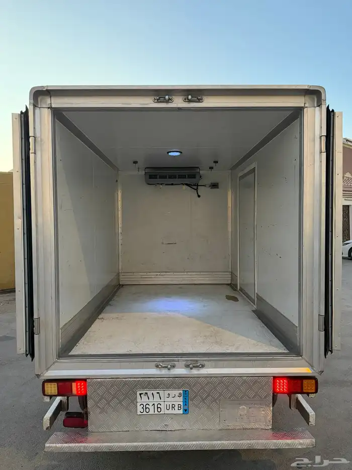 تاجير فان ثلاجة 1