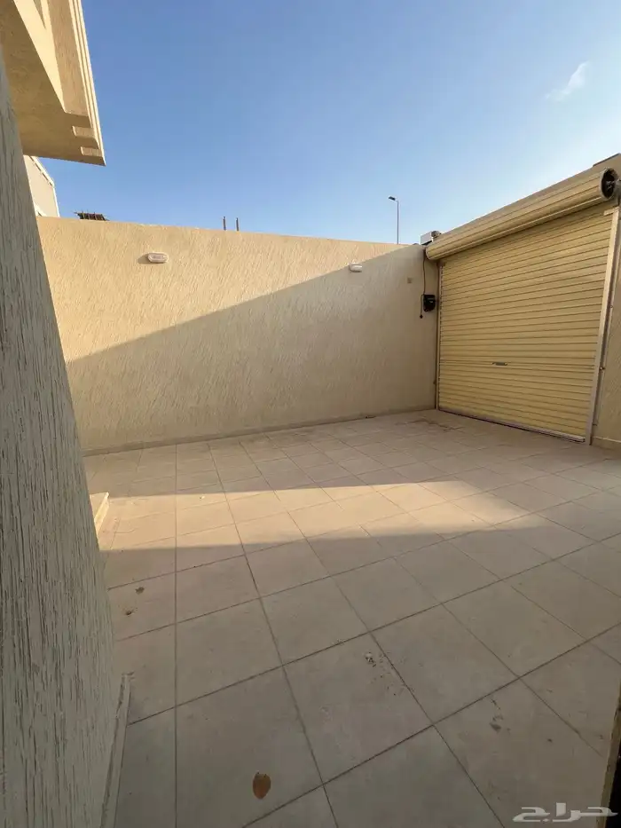 للبيع دور جديد شغل ممتاز للغاية بالعوينة المربع الذهبي 1