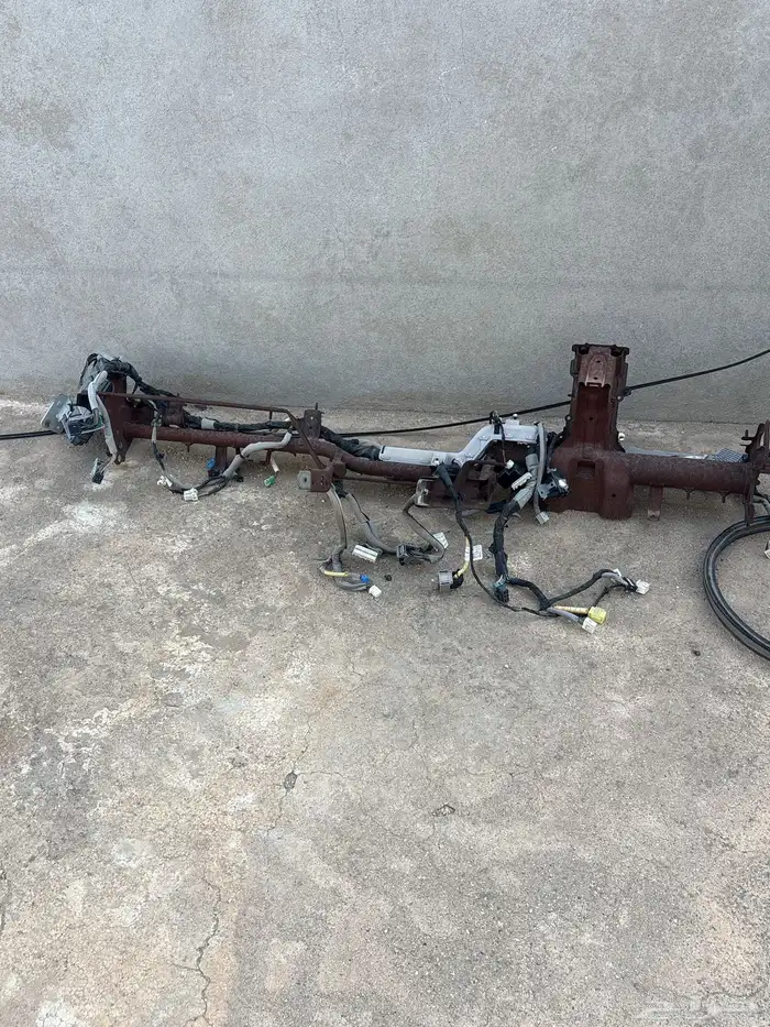 يووجد لدي قطع النترا2017في العقيق 3