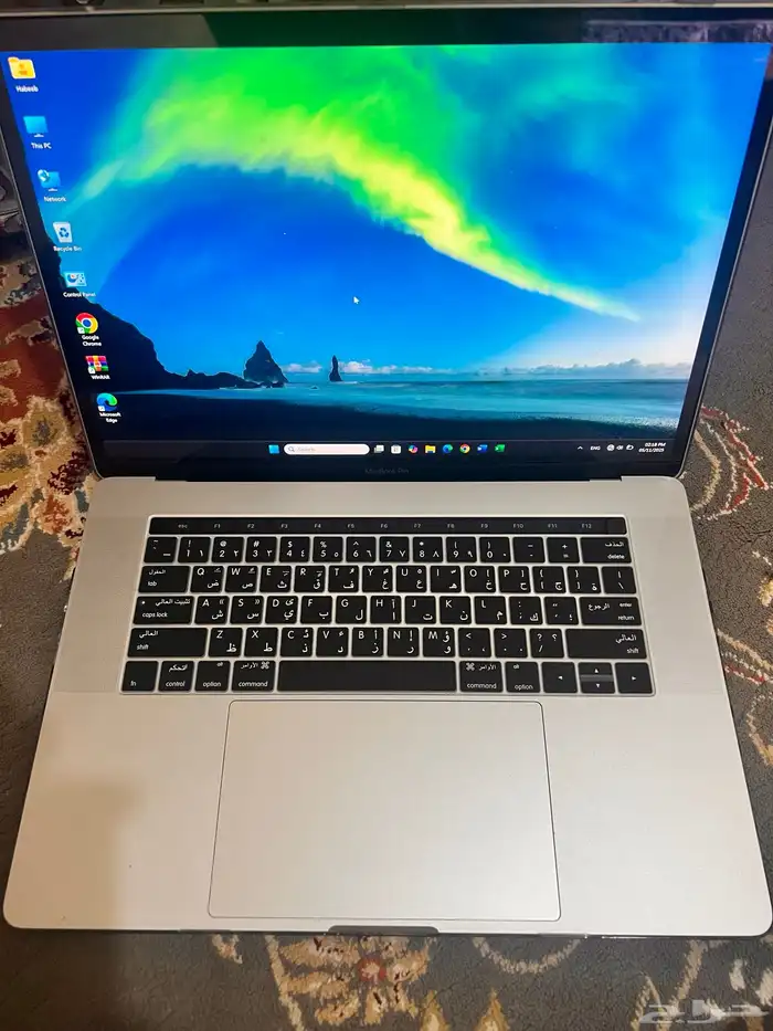 ماك بوك برو i9 0