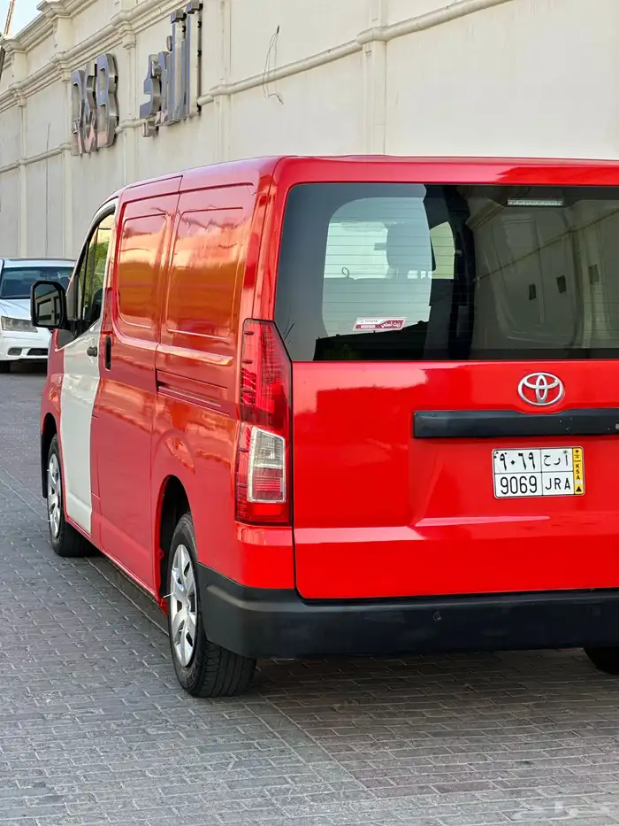 تيوتا-هايس-بضاعه-2021-سقف منخفض 10