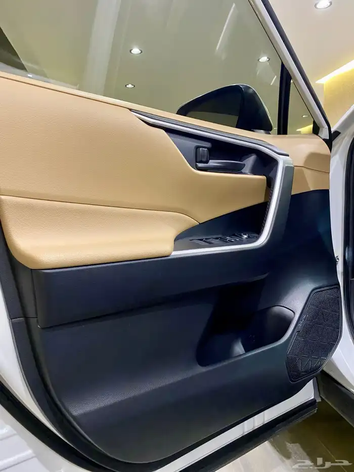 راف فور 2023 10