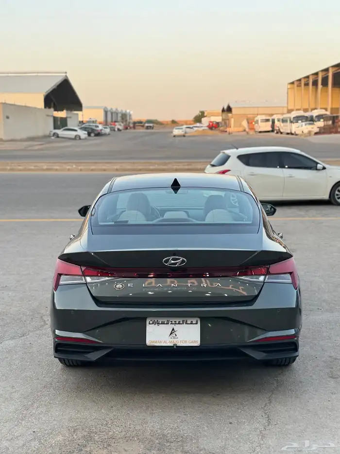 للبيع هيونداي النترا 2023 - سمارت- بحالة الوكاله 5