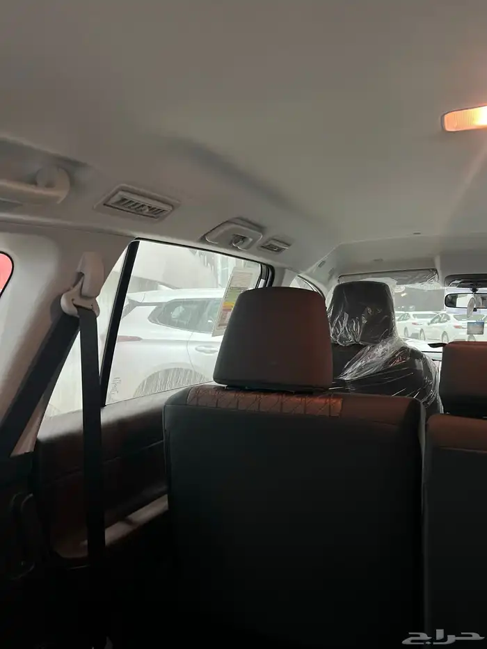 تويوتا انوفا GL 2.0 بنزين 2026 5