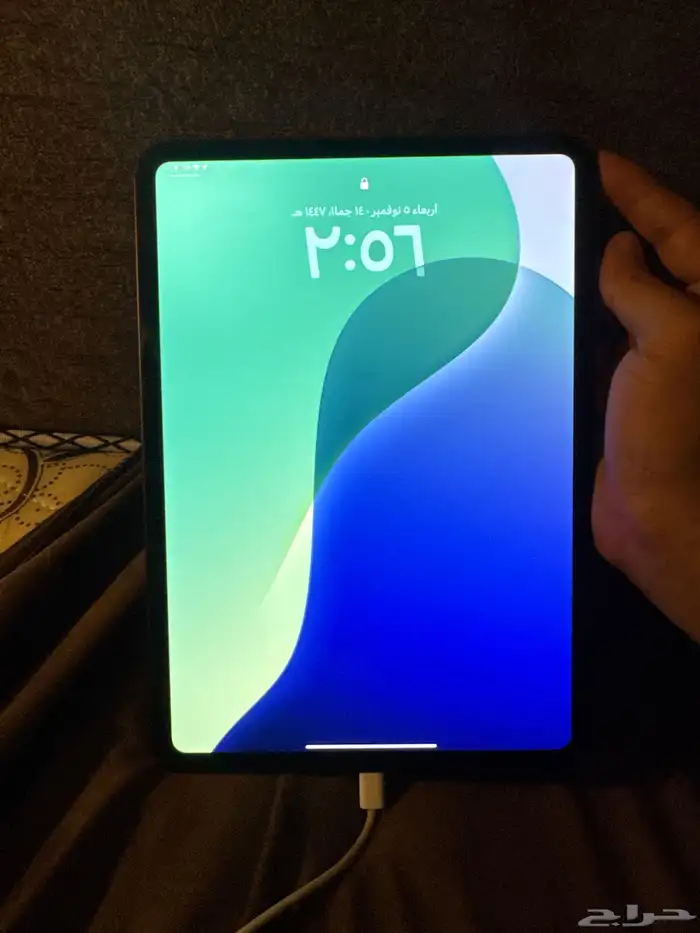 ايباد برو m4. مساحة 256 1