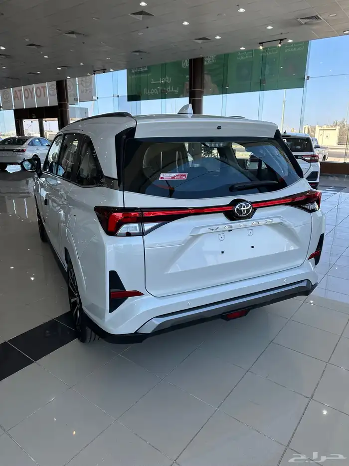 تويوتا فيلوز 7 ركاب 2025 اصفار جديده 0