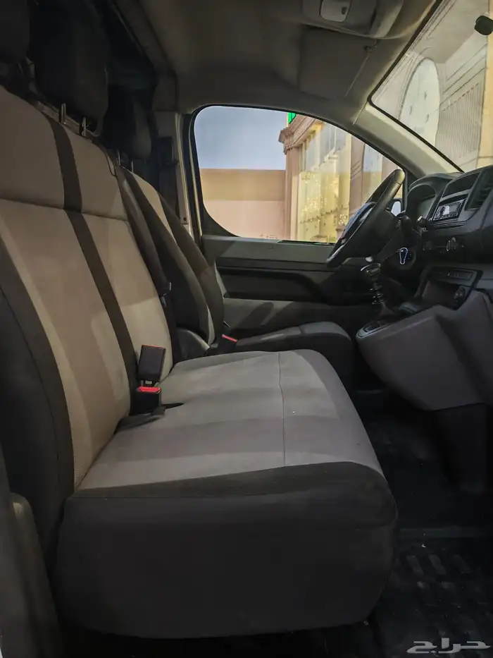 بيجو اكسبيرت 2018 ديزل مخزن كاش او اقساط 33