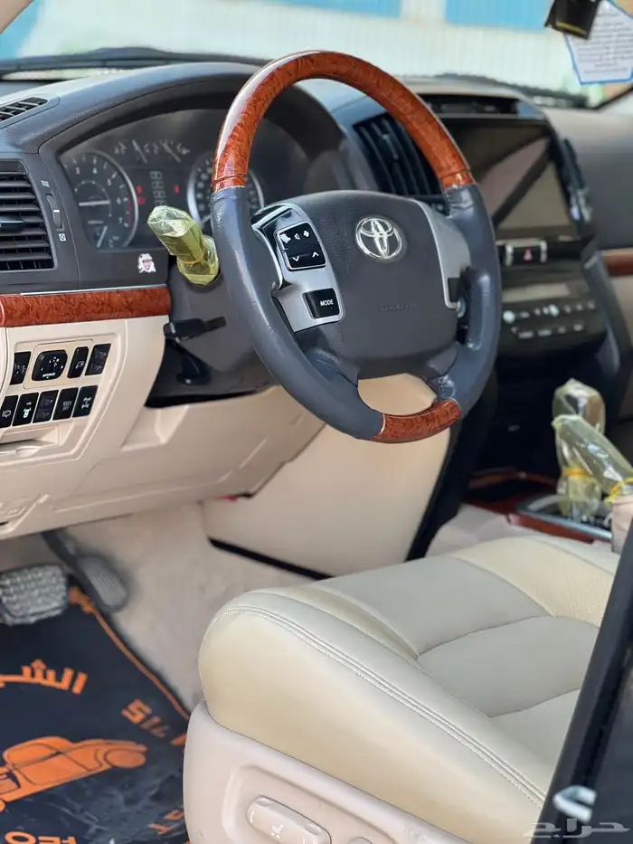 لاندكروزر 2012 GXR V8 12