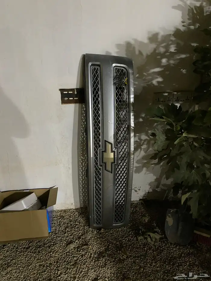 شبك وشمعات تاهو تركب من 2007 الى 2014 وكالة 1