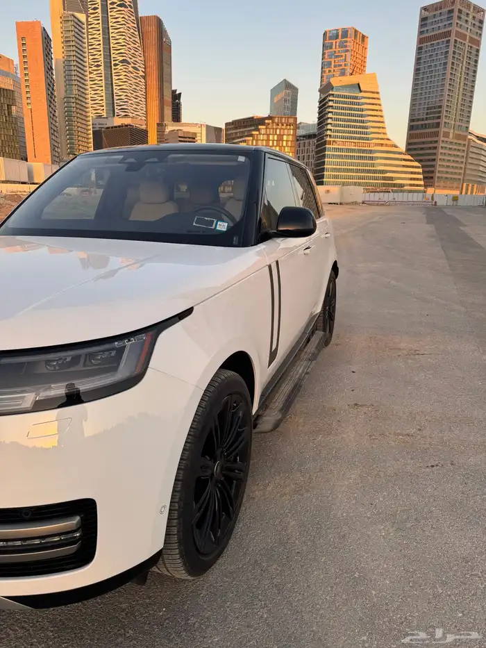 للبيع رنج روفر 2023 امريكي 13