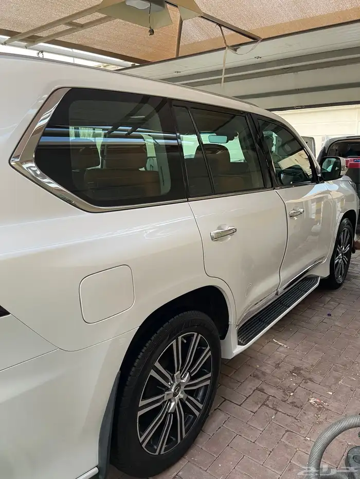 لكزس21 للبيع 19