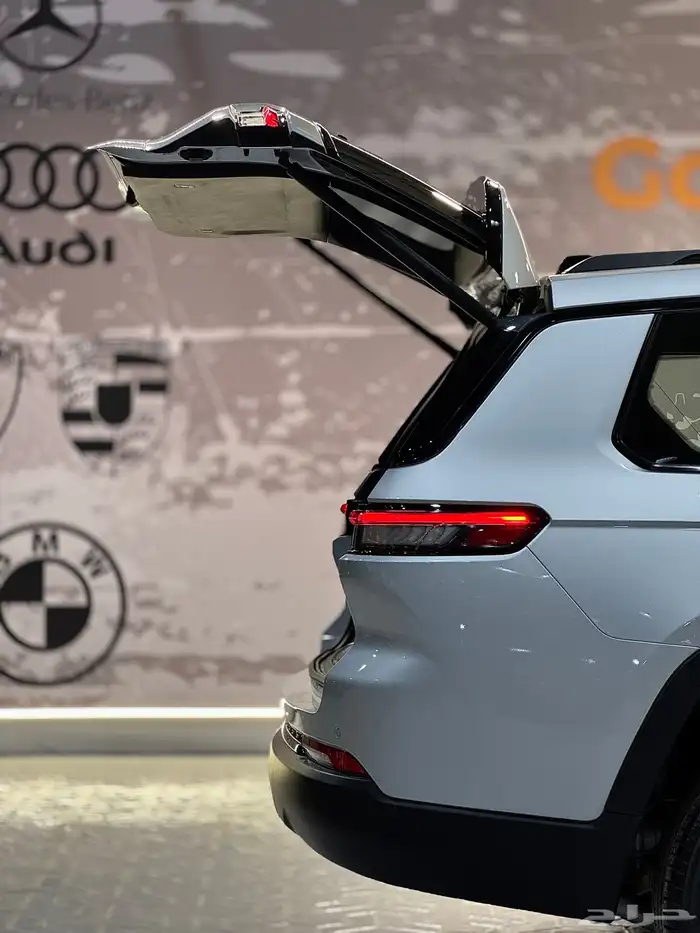 جيب jeep (اصفار) موديل 2023 16