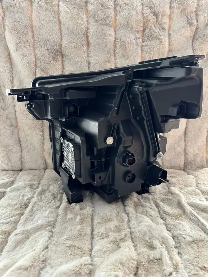 شمعات نيسان 3