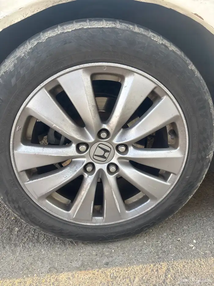 جنوط اكورد 2012 لمتد. نضيفه يحتاج لها تغسيل فقط 0