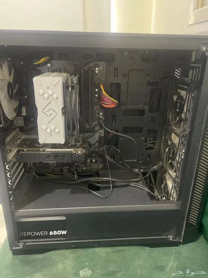 للبيع pc بي سي العاب قيمنق 8